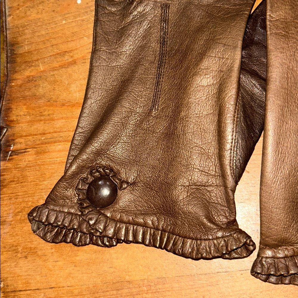 Vintage Brown Leather Gloves - Picture 4 of 7